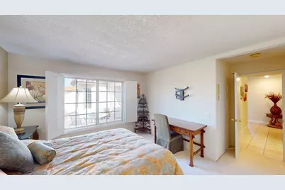 272 Vista Royale Circle E, Palm Desert, CA 92211 - Photo 35