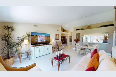 272 Vista Royale Circle E, Palm Desert, CA 92211 - Photo 7