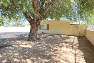 30404 San Antonio Dr, Cathedral City, CA 92234 - Photo 25