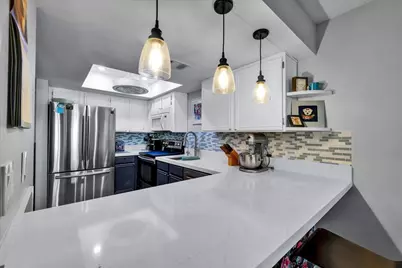 32505 Candlewood Drive #103, Cathedral City, CA 92234 - Photo 11