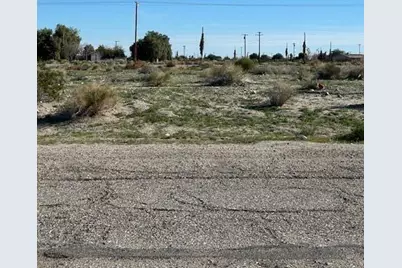 2864 Treadwell Boulevard, Thermal, CA 92274 - Photo 1