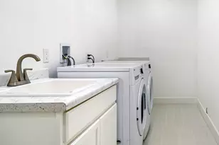 198 Green Mountain Dr, Palm Desert, CA 92211 - Photo 37