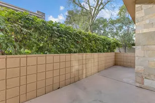 910 E Palm Canyon Dr, Palm Springs, CA 92264 - Photo 5