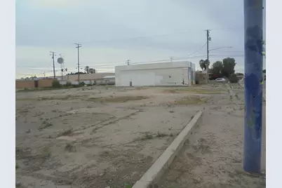 202 E Hobsonway E, Blythe, CA 92225 - Photo 1