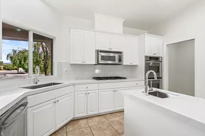 74101 E Academy Lane E, Palm Desert, CA 92211 - Photo 9