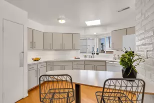 345 W Crestview Dr, Palm Springs, CA 92264 - Photo 15