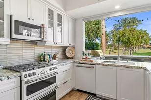 52 Hilton Head Dr, Rancho Mirage, CA 92270 - Photo 9