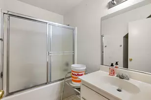 13847 Clydesdale Run Ln, Victorville, CA 92394 - Photo 11