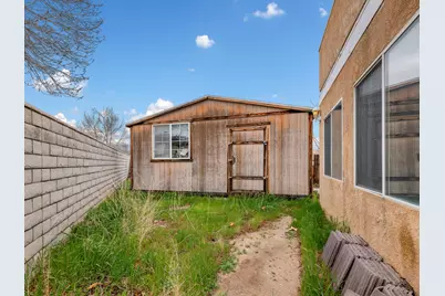 13847 Clydesdale Run Lane, Victorville, CA 92394 - Photo 37