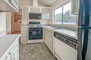 70200 Dillon Road, Desert Hot Springs, CA 92241 - Photo 9