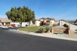 8796 Matterhorn Ct, Desert Hot Springs, CA 92240 - Photo 3