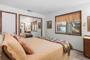 358 Victoria Ln, Sugarloaf, CA 92386 - Photo 19