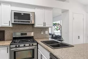 30271 San Eljay Ave, Cathedral City, CA 92234 - Photo 9