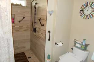 38703 Desert Greens Dr E, Palm Desert, CA 92260 - Photo 13