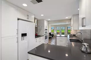 127 Avellino Cir, Palm Desert, CA 92211 - Photo 35