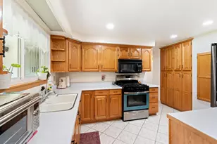 381 Olympia Way, Hemet, CA 92543 - Photo 9