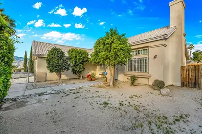 68206 Calle Azteca, Desert Hot Springs, CA 92240 - Photo 3