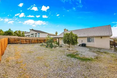 68206 Calle Azteca, Desert Hot Springs, CA 92240 - Photo 25