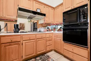 229 Green Mountain Dr, Palm Desert, CA 92211 - Photo 15