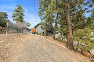 355 Mullins Dr, Big Bear City, CA 92314 - Photo 5