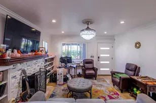 5907 S Van Ness Ave, Los Angeles, CA 90047 - Photo 7