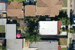 5907 S Van Ness Ave, Los Angeles, CA 90047 - Photo 29