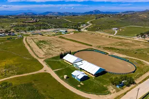 39375 San Ignacio Rd, Hemet, CA 92544 - Photo 3