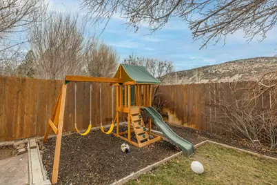 813 Elysian Boulevard, Big Bear City, CA 92314 - Photo 33