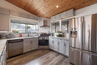 813 Elysian Boulevard, Big Bear City, CA 92314 - Photo 9