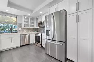 5 La Ronda Dr, Rancho Mirage, CA 92270 - Photo 9