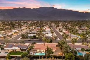 1560 S Beverly Dr, Palm Springs, CA 92264 - Photo 17