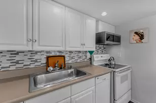 45710 Shadow Mountain Dr, Palm Desert, CA 92260 - Photo 15