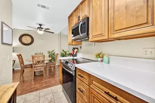 2821 N Los Felices Circle, Palm Springs, CA 92262 - Photo 7