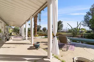 33490 Carlsbad Cir, Thousand Palms, CA 92276 - Photo 31