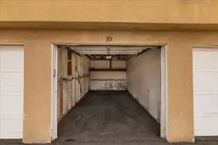 32200 Cathedral Canyon Dr, Cathedral City, CA 92234 - Photo 29