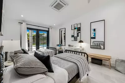 470 E Avenida Olancha B, Palm Springs, CA 92264 - Photo 11