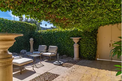 4 Lakeview Circle, Palm Springs, CA 92264 - Photo 3