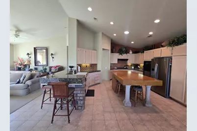 67690 S Laguna Drive, Cathedral City, CA 92234 - Photo 13
