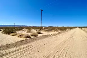 2424 Maize Rd, 29 Palms, CA 92277 - Photo 15