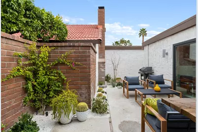 2545 S Gene Autry Trail #E, Palm Springs, CA 92264 - Photo 27