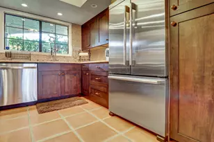 2001 E Camino Parocela, Palm Springs, CA 92264 - Photo 15