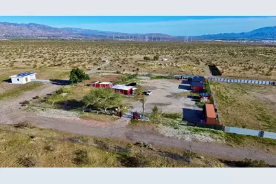 61785 Crest Street, Desert Hot Springs, CA 92240 - Photo 11