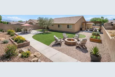 65866 Estrella Avenue, Desert Hot Springs, CA 92240 - Photo 19