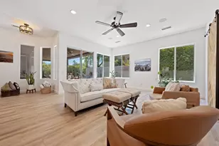 7 Hillcrest Dr, Palm Desert, CA 92260 - Photo 13