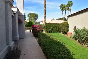 48131 Via Hermosa, La Quinta, CA 92253 - Photo 3