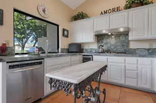 272 Running Springs Dr, Palm Desert, CA 92211 - Photo 11