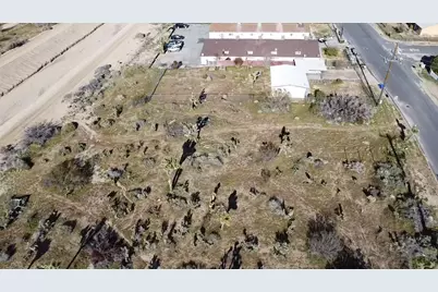 58750 Barron Drive, Yucca Valley, CA 92284 - Photo 13