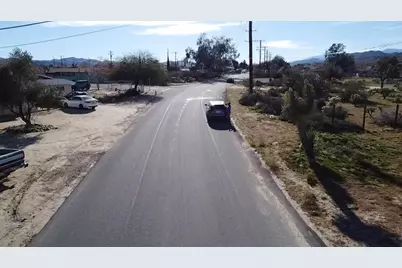 58750 Barron Drive, Yucca Valley, CA 92284 - Photo 17