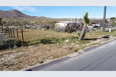 58750 Barron Drive, Yucca Valley, CA 92284 - Photo 3