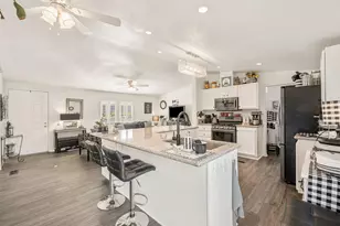 73450 Country Club Dr, Palm Desert, CA 92260 - Photo 5